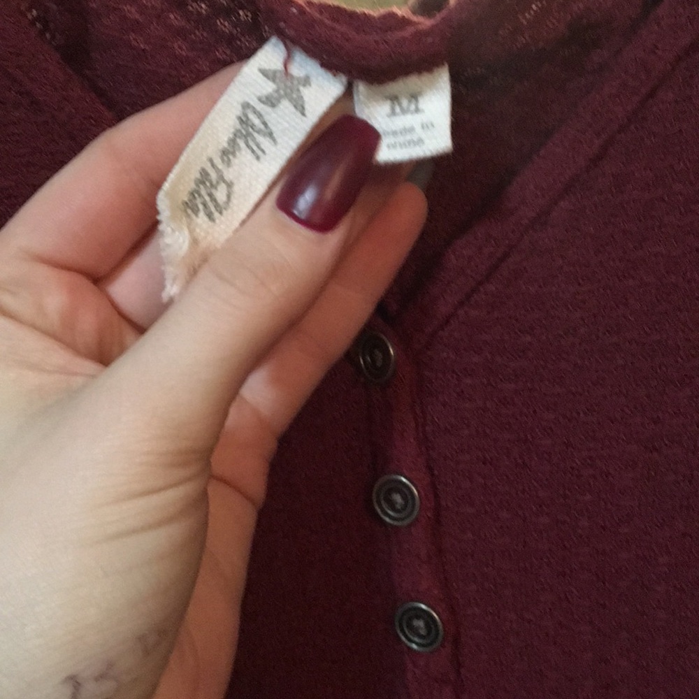 Red top - Picture 2 of 2